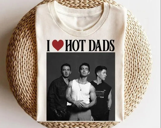 I Love Hot Dads Shirt, 20th Anniversary Tour 2025, Living The Dream Tour 2025 Tee, Fan Merchandise Ady Store
