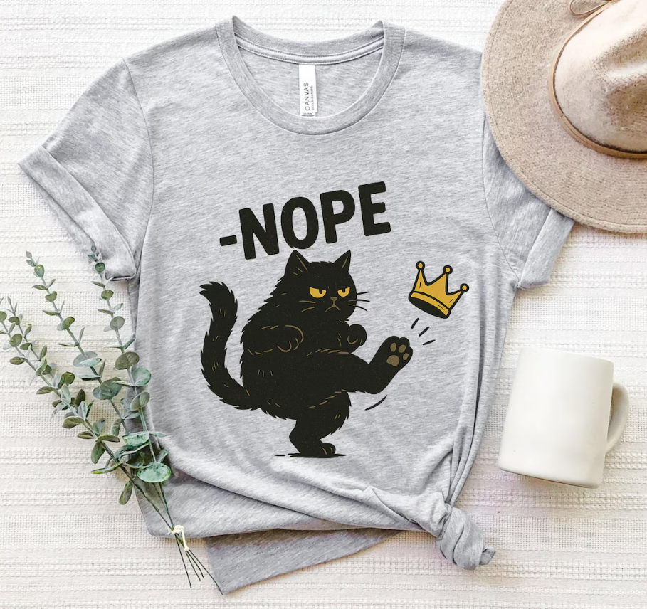 No Kings in America Black Cat Shirt, No Kings Shirt, Funny Political Meme T-Shirt, Patriotic Shirt, Lady Liberty Shirt, Social Justice Shirt Ady Store